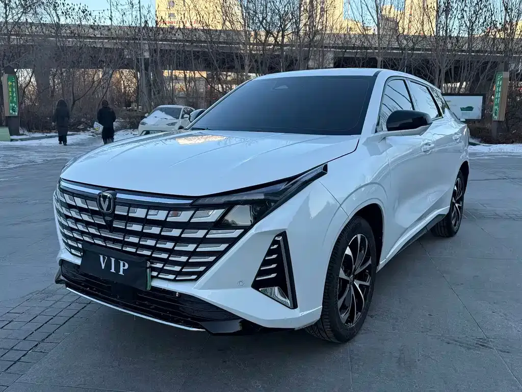 Changan UNI-Z New Energy 2025 из CN, фото 1