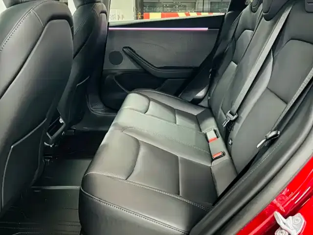 Tesla Model 3 2025 из CN, фото 4