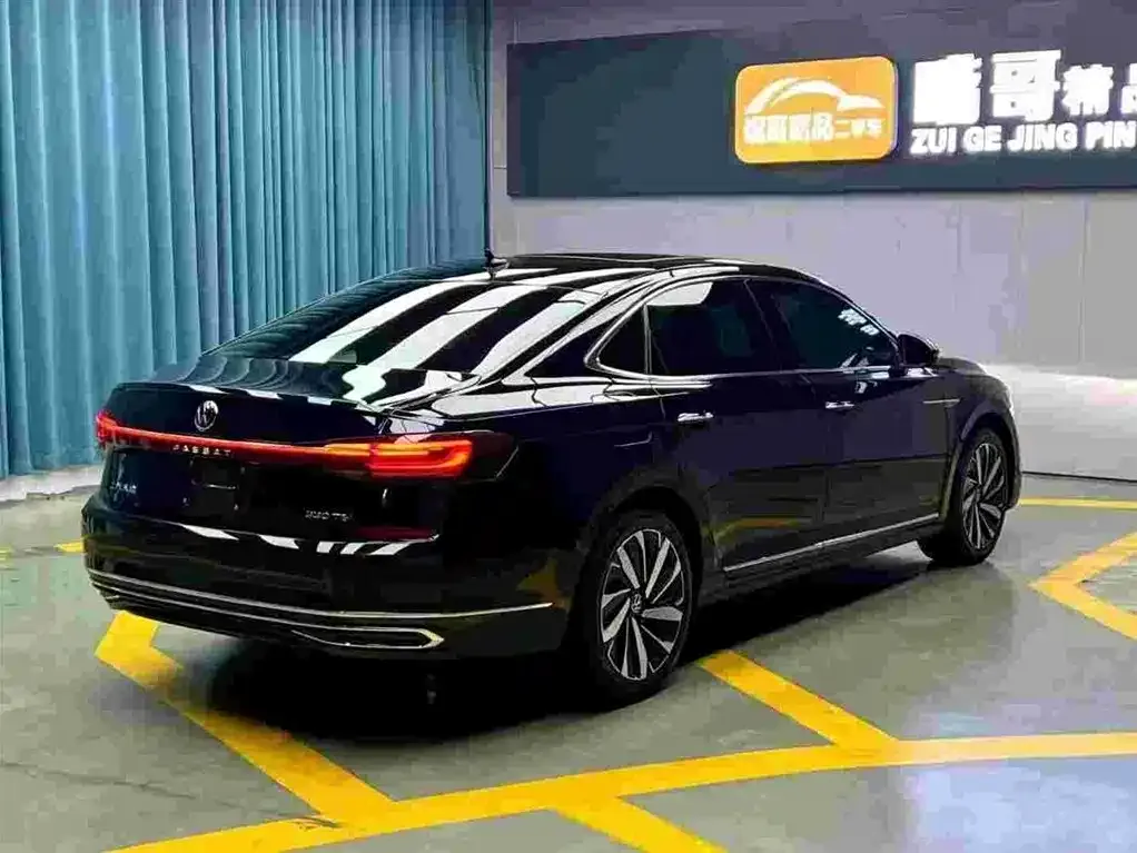 Volkswagen Passat 2022 из CN, фото 9