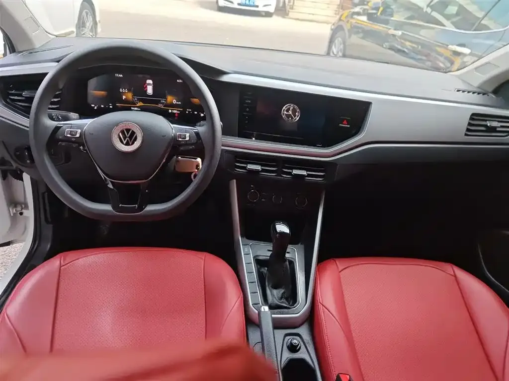 Volkswagen Polo 2023 из CN, фото 8
