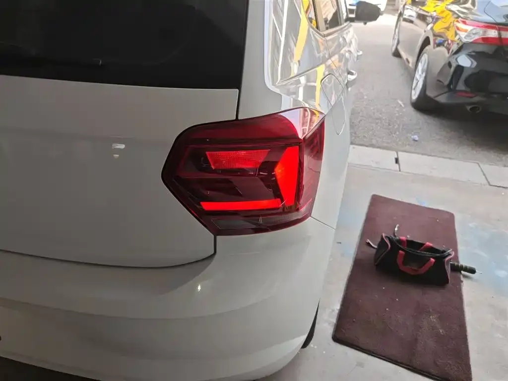 Volkswagen Polo 2023 из CN, фото 5