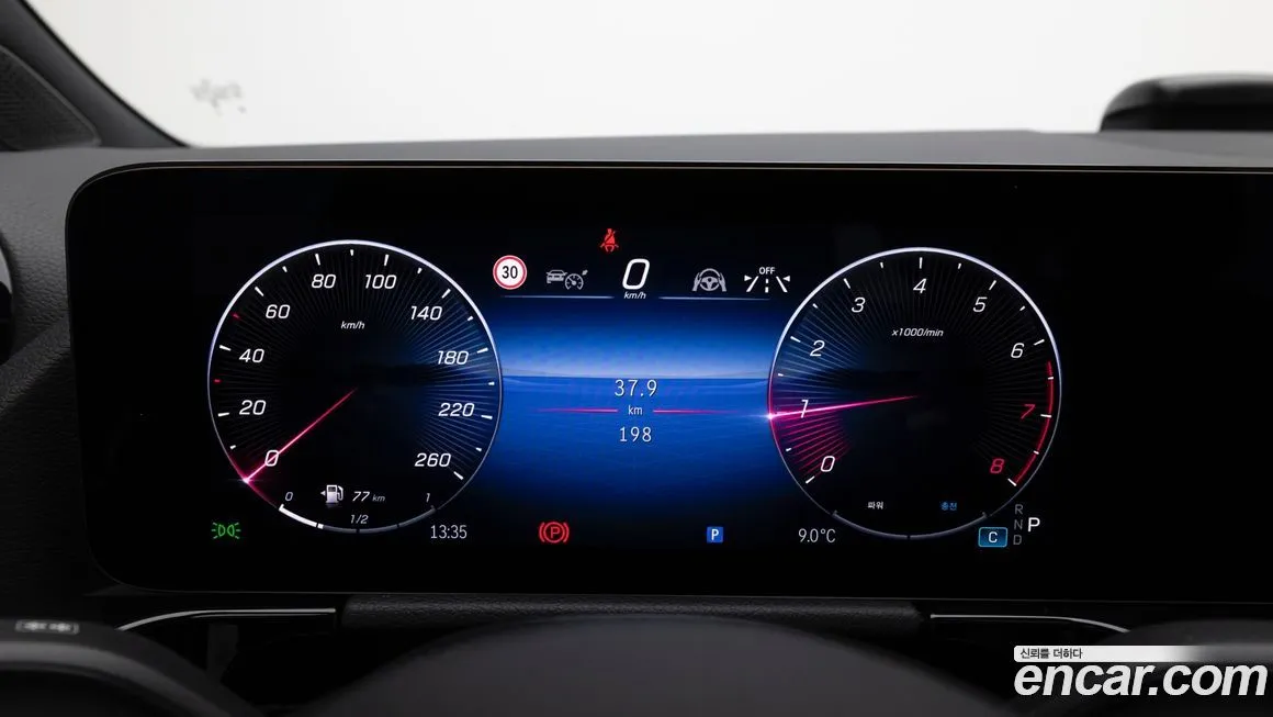 Mercedes-Benz GLA-Class 2026 из KR, фото 4