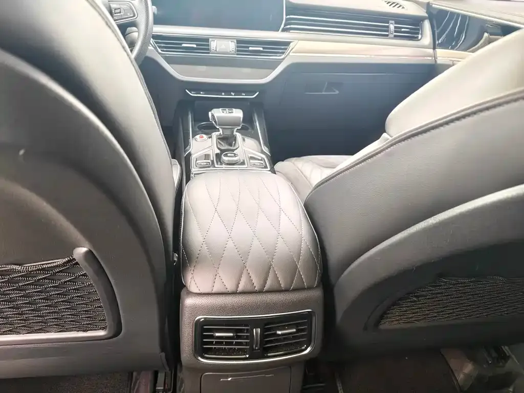 Hongqi HS5 2022 из CN, фото 4