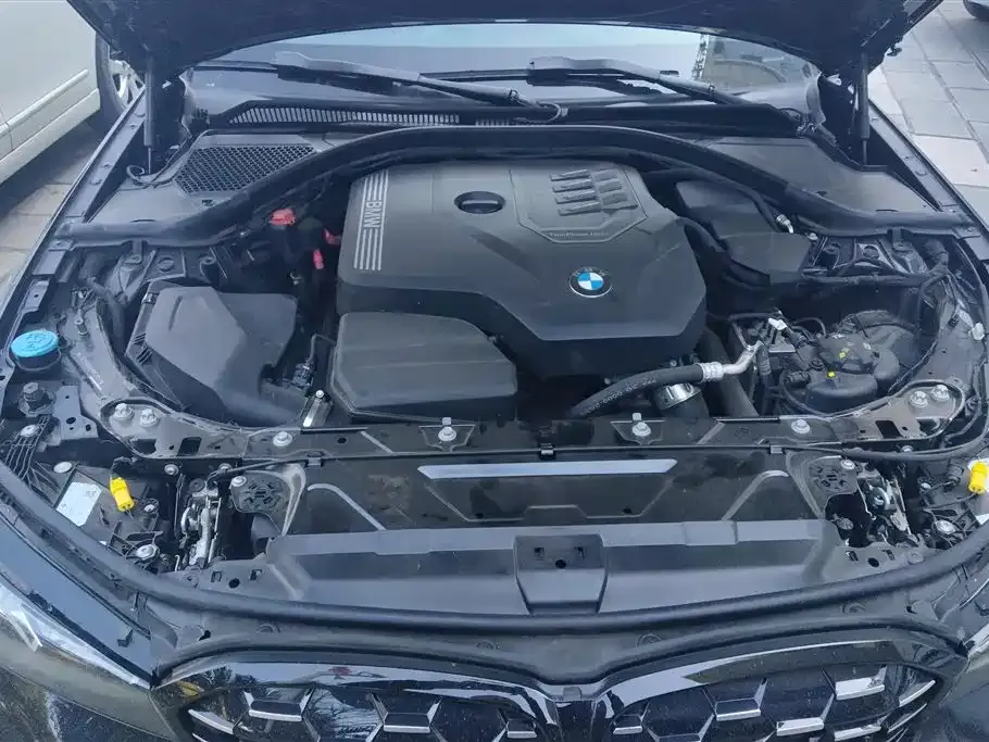 BMW 3 Series 2024 из CN, фото 7