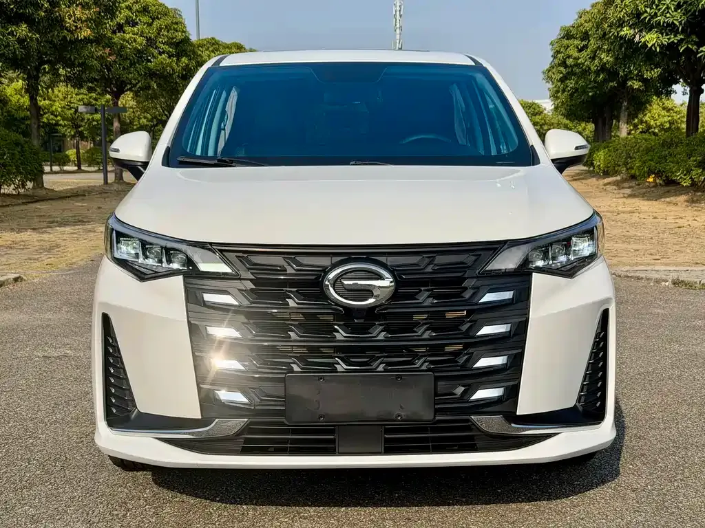 GAC Motor Trumpchi M6 — фото 10
