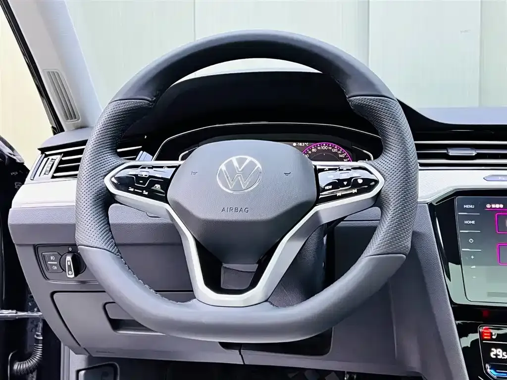 Volkswagen Magotan 2025 из CN, фото 4