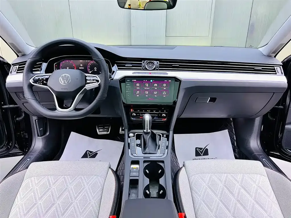 Volkswagen Magotan 2025 из CN, фото 8