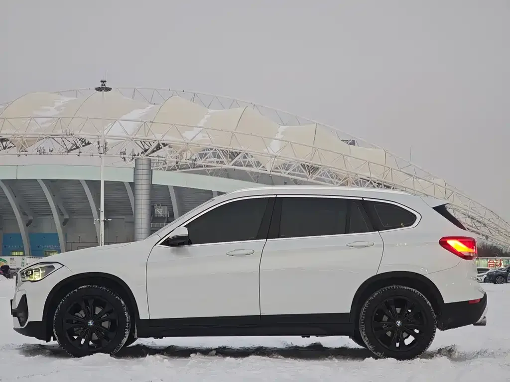 BMW X1 2021 из CN, фото 5