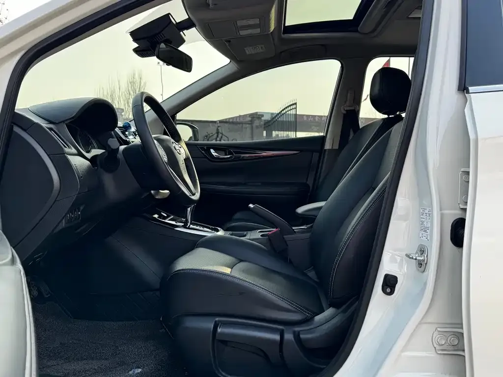 Nissan Tiida 2024 из CN, фото 10