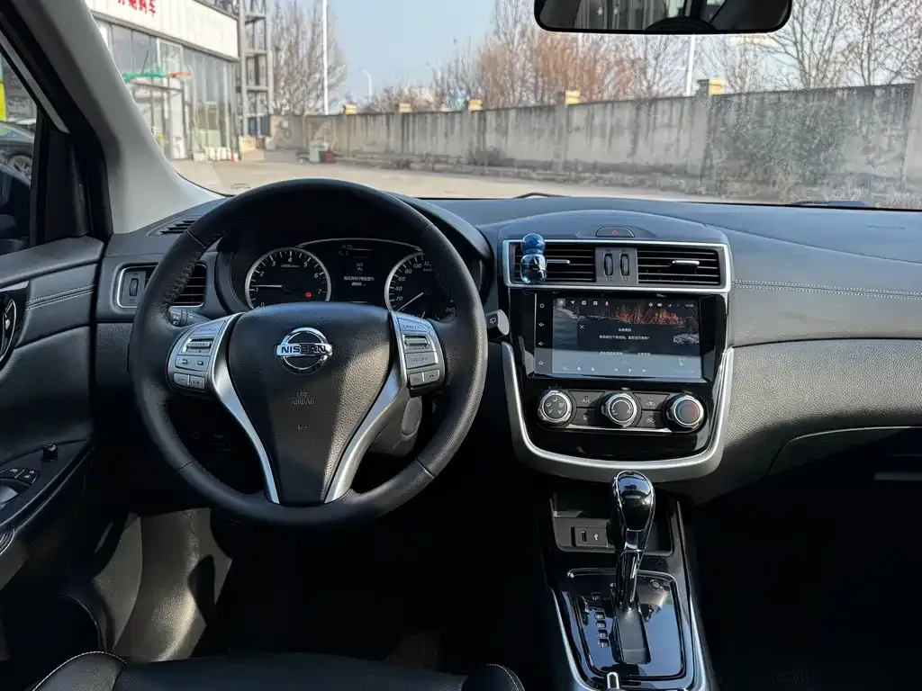 Nissan Tiida 2024 из CN, фото 8