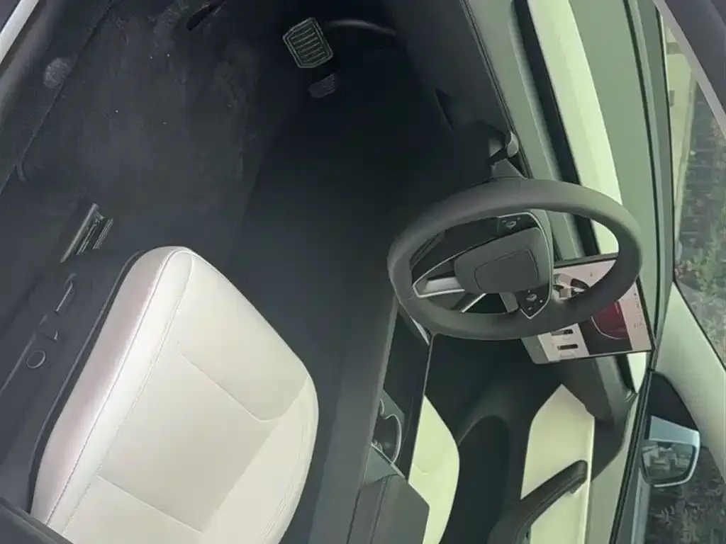 Tesla Model Y 2025 из CN, фото 6