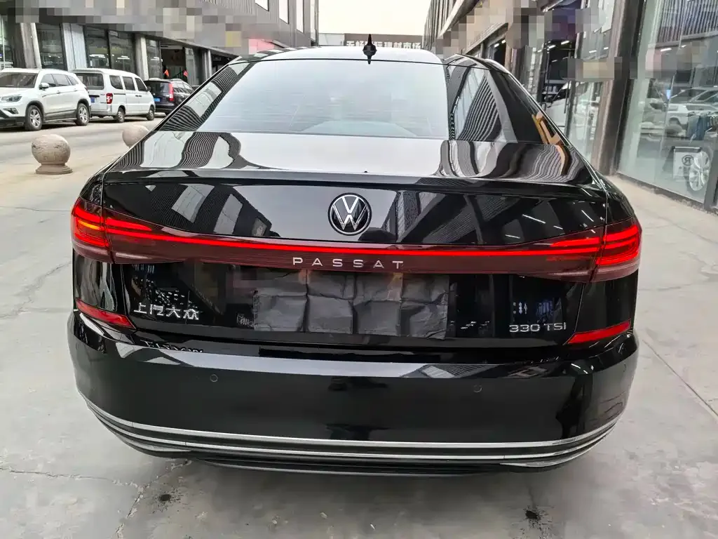 Volkswagen Passat — фото 3