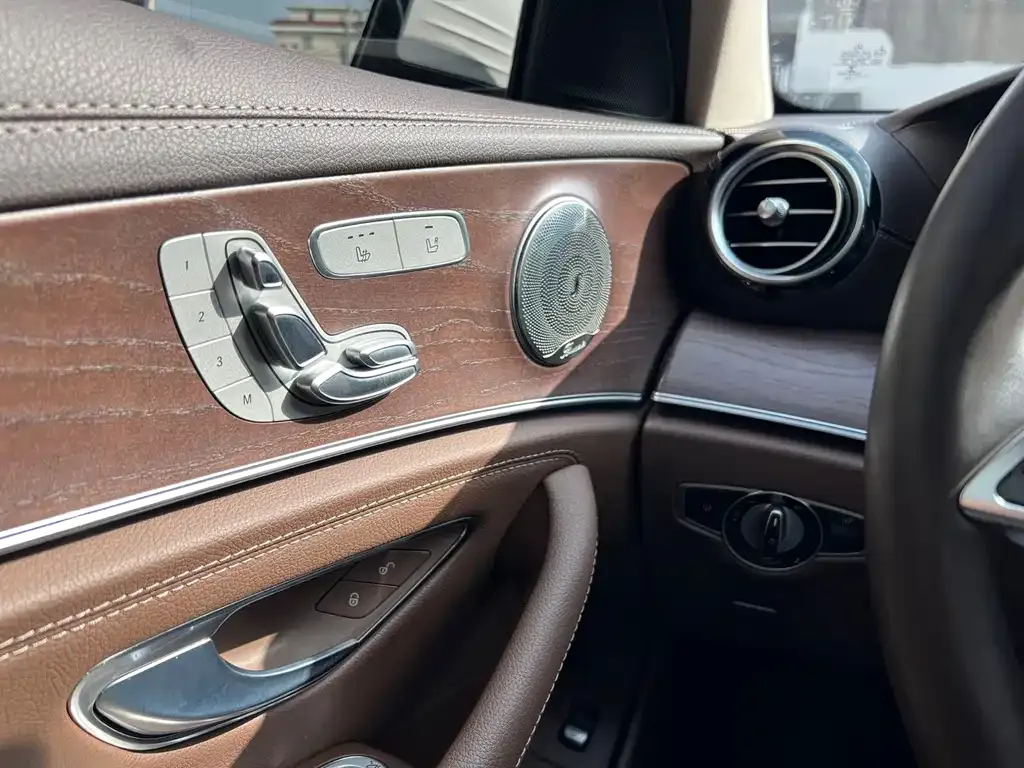 Mercedes-Benz E-Class 2021 из CN, фото 7