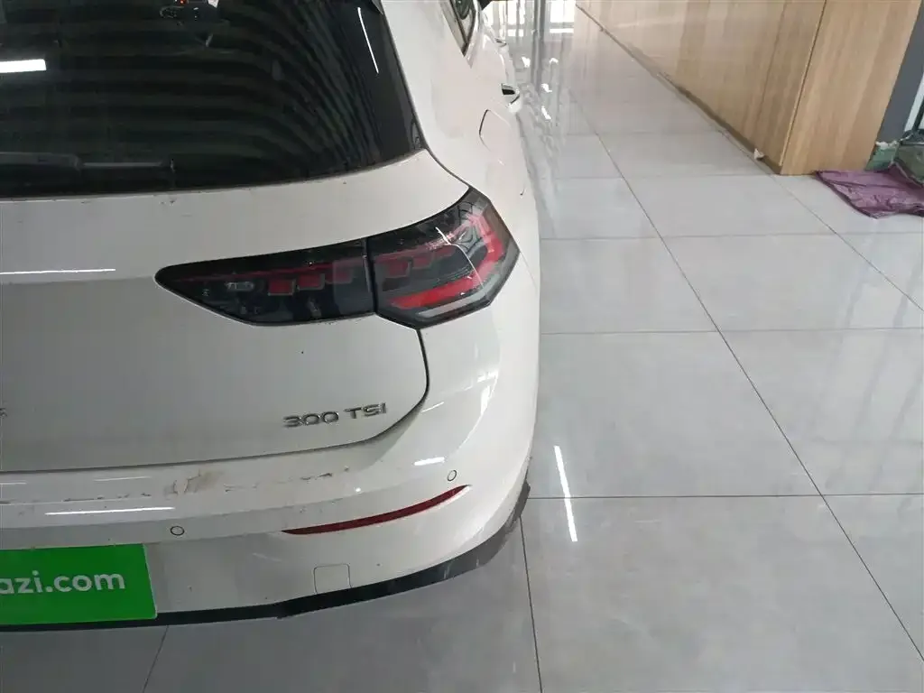 Volkswagen Golf 2024 из CN, фото 8