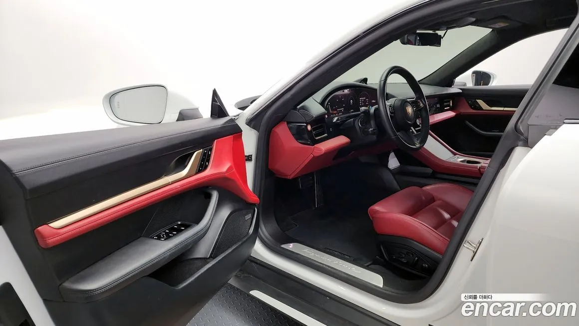 Porsche Taycan 2021 из KR, фото 7