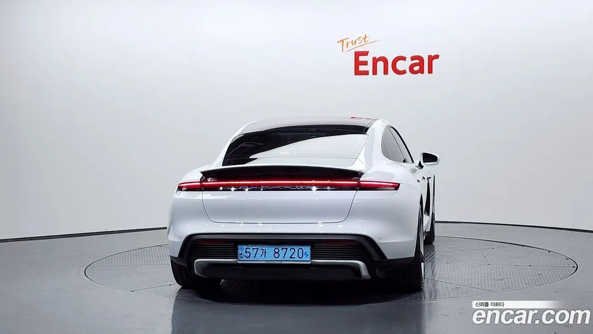 Porsche Taycan 2021 из KR, фото 5