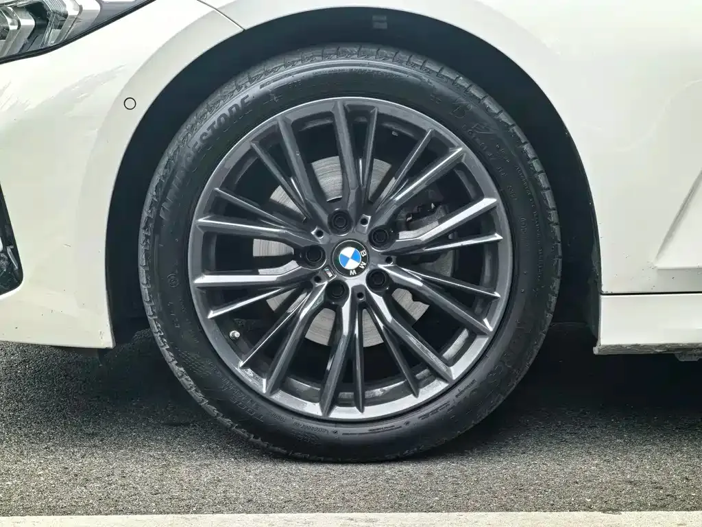 BMW 3 Series 2023 из CN, фото 7