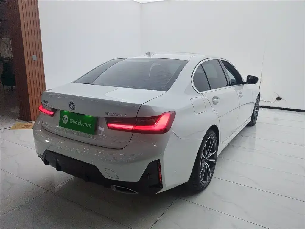 BMW 3 Series 2025 из CN, фото 10