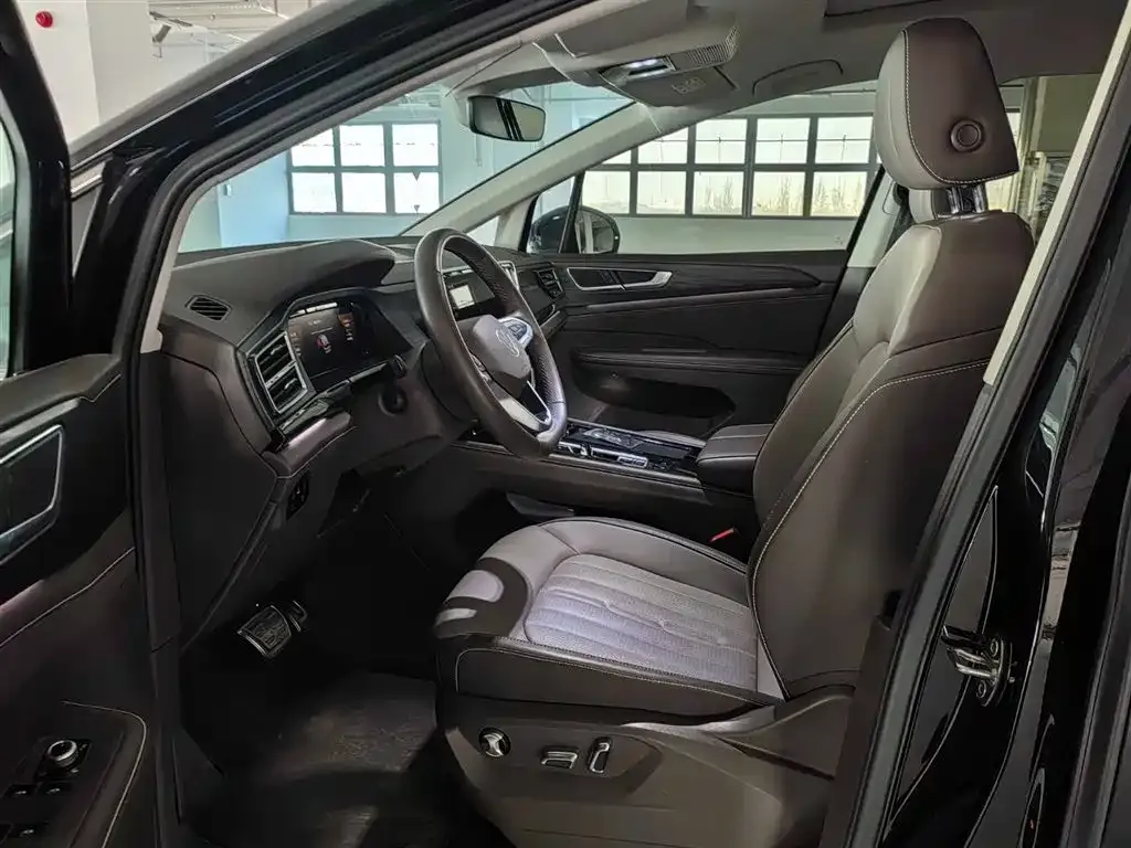 Volkswagen Viloran 2024 из CN, фото 6