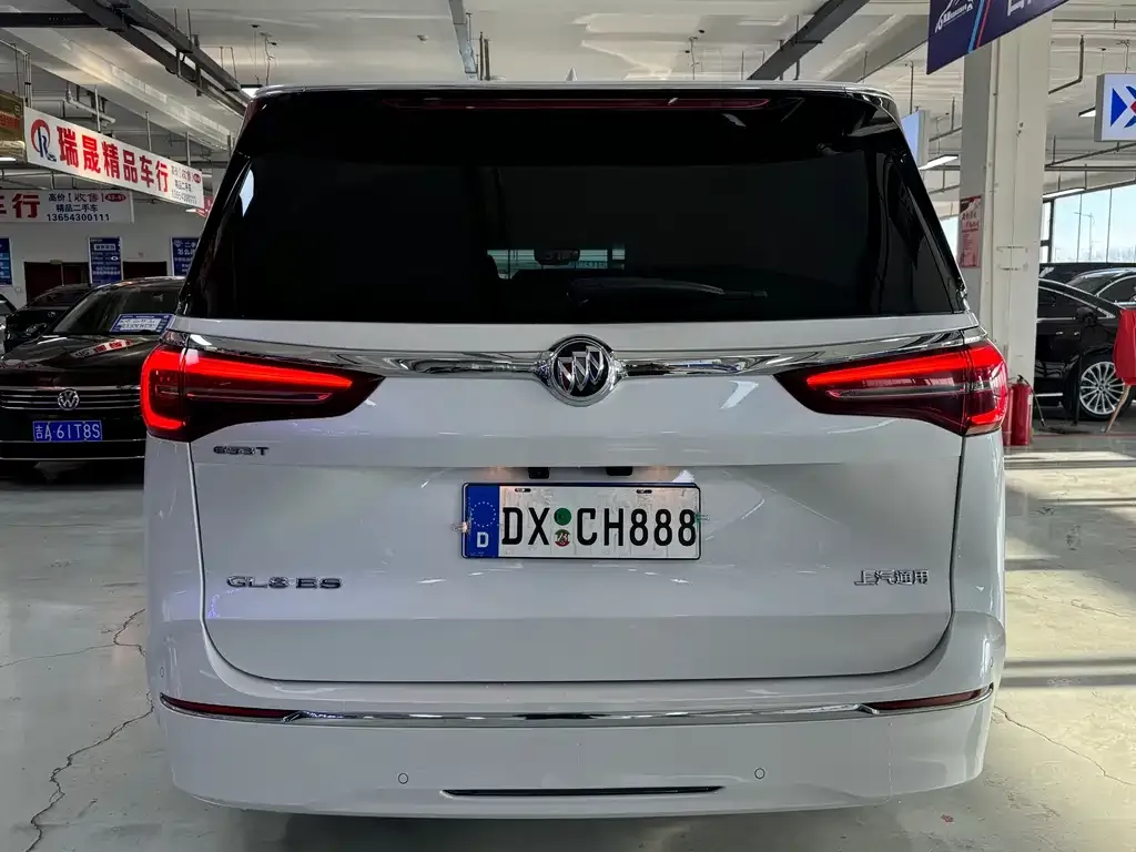 Buick GL8 2022 из CN, фото 6