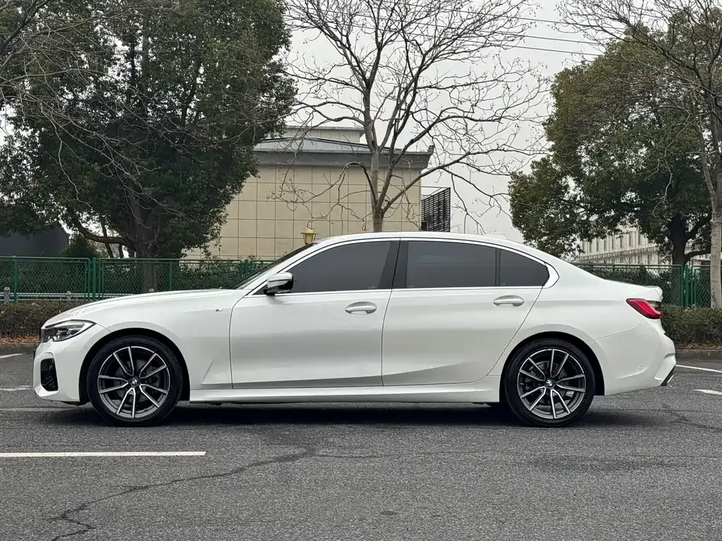 BMW 3 Series 2021 из CN, фото 9