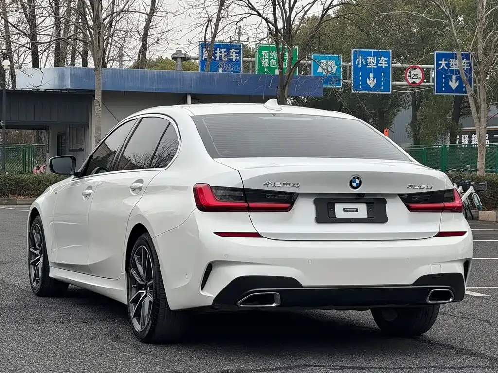 BMW 3 Series 2021 из CN, фото 4