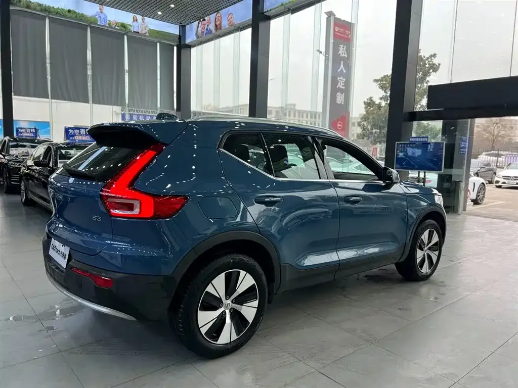 Volvo XC40 2025 из CN, фото 9