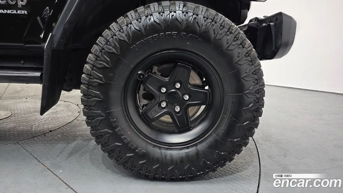 Jeep Wrangler 2024 из KR, фото 4
