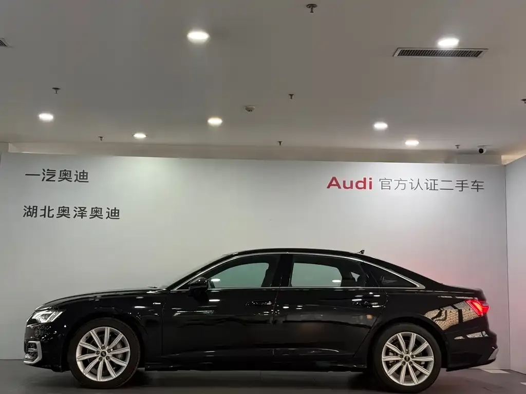 Audi A6L 2024 из CN, фото 10