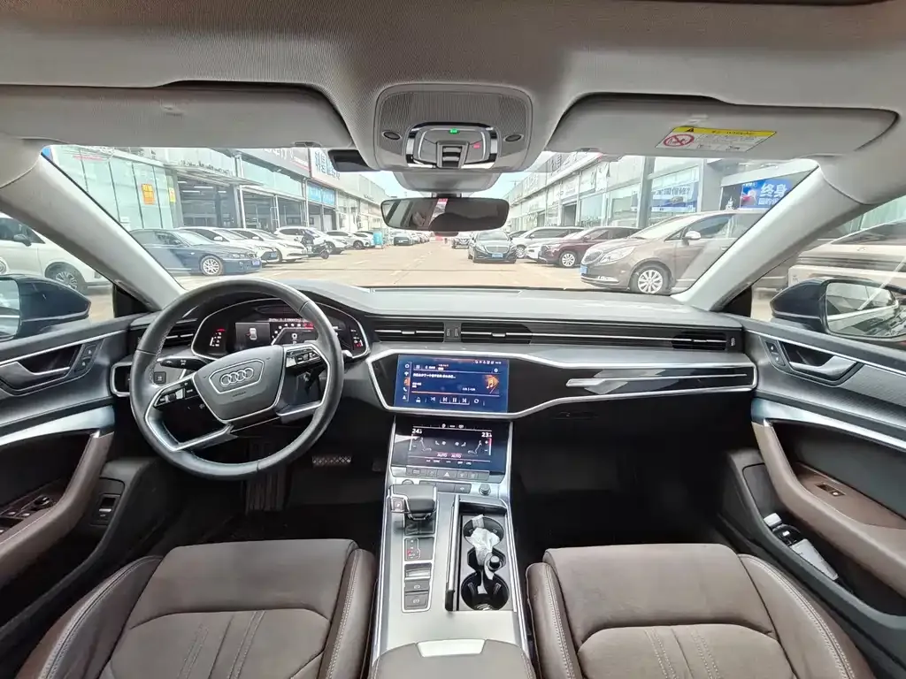 Audi A7L 2024 из CN, фото 6