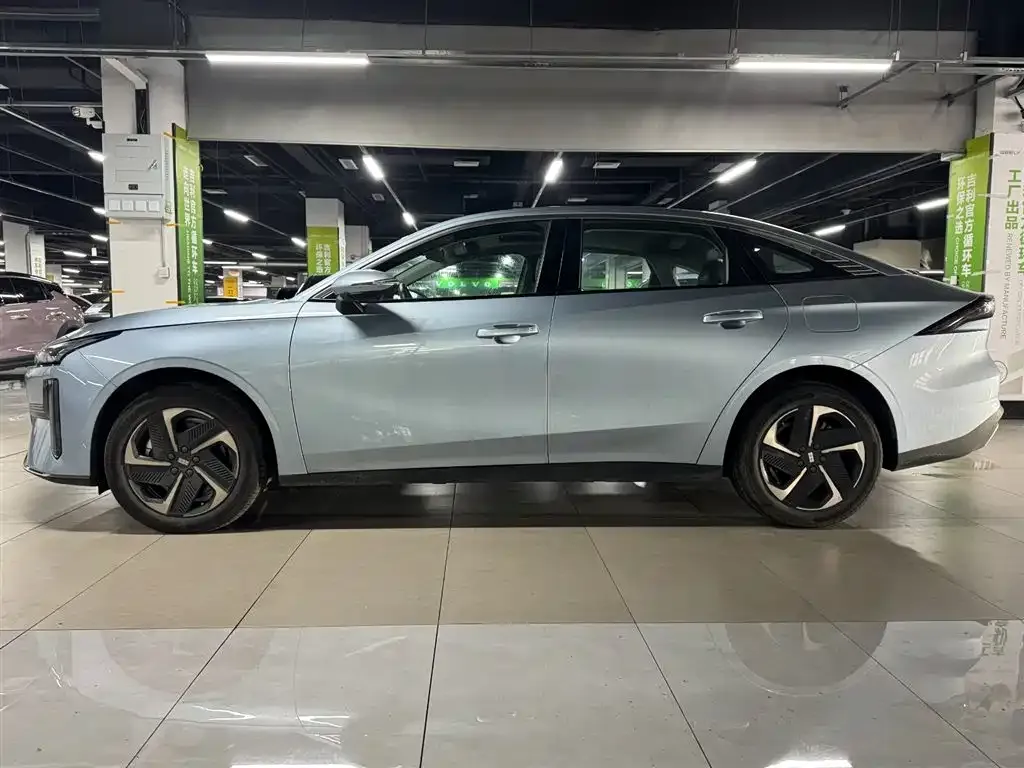 Geely Galaxy L6 2025 из CN, фото 3