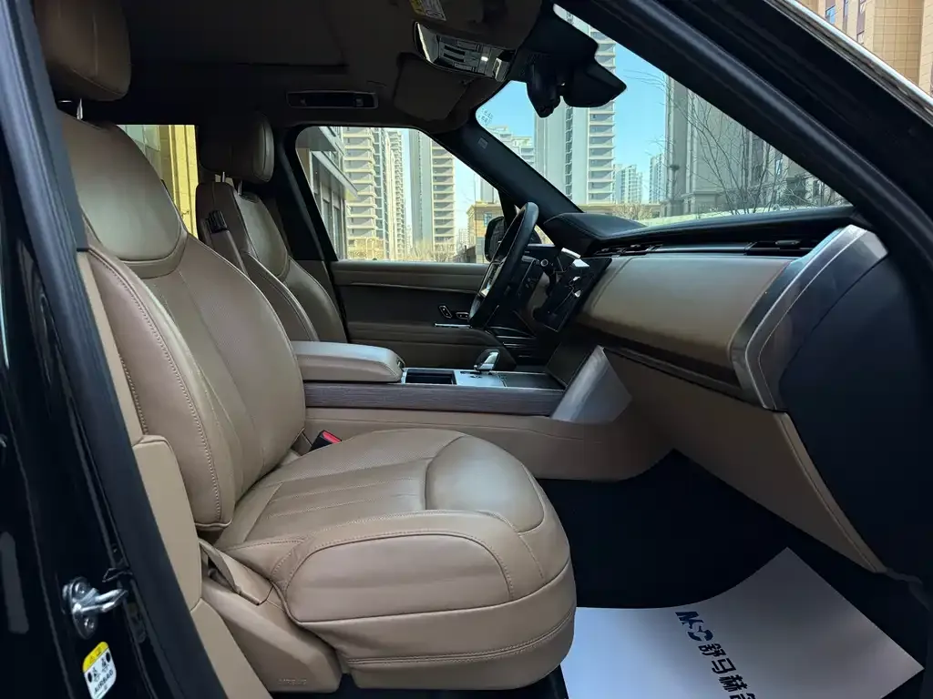 Land Rover Range Rover 2023 из CN, фото 2