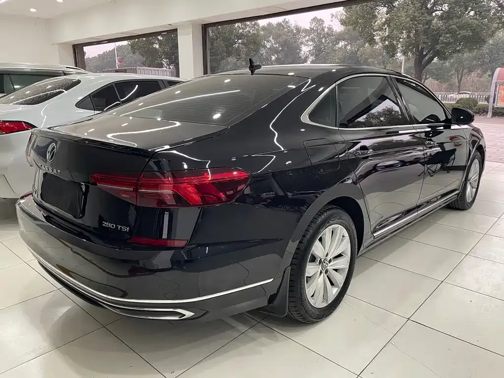 Volkswagen Passat — фото 3