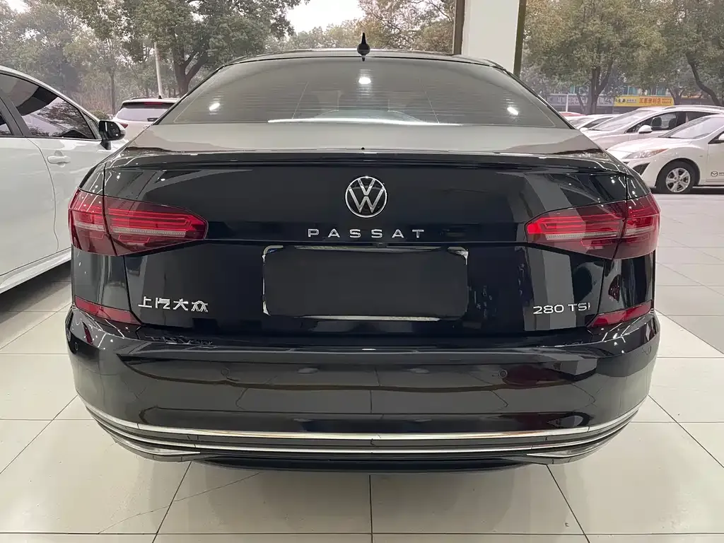Volkswagen Passat — фото 9