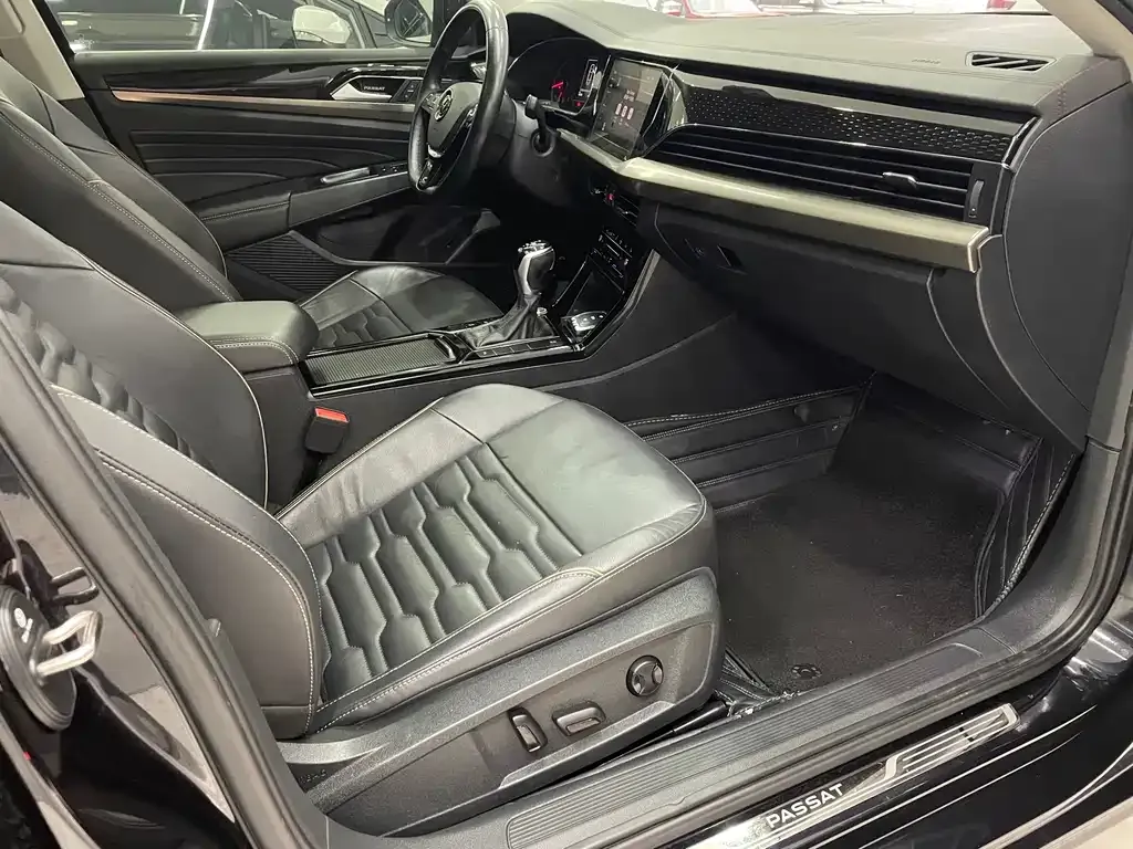 Volkswagen Passat — фото 4