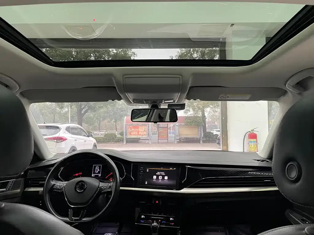 Volkswagen Passat — фото 10