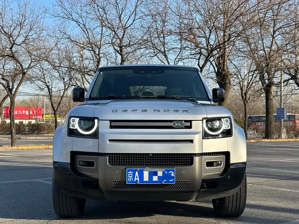 Land Rover Defender — фото 10