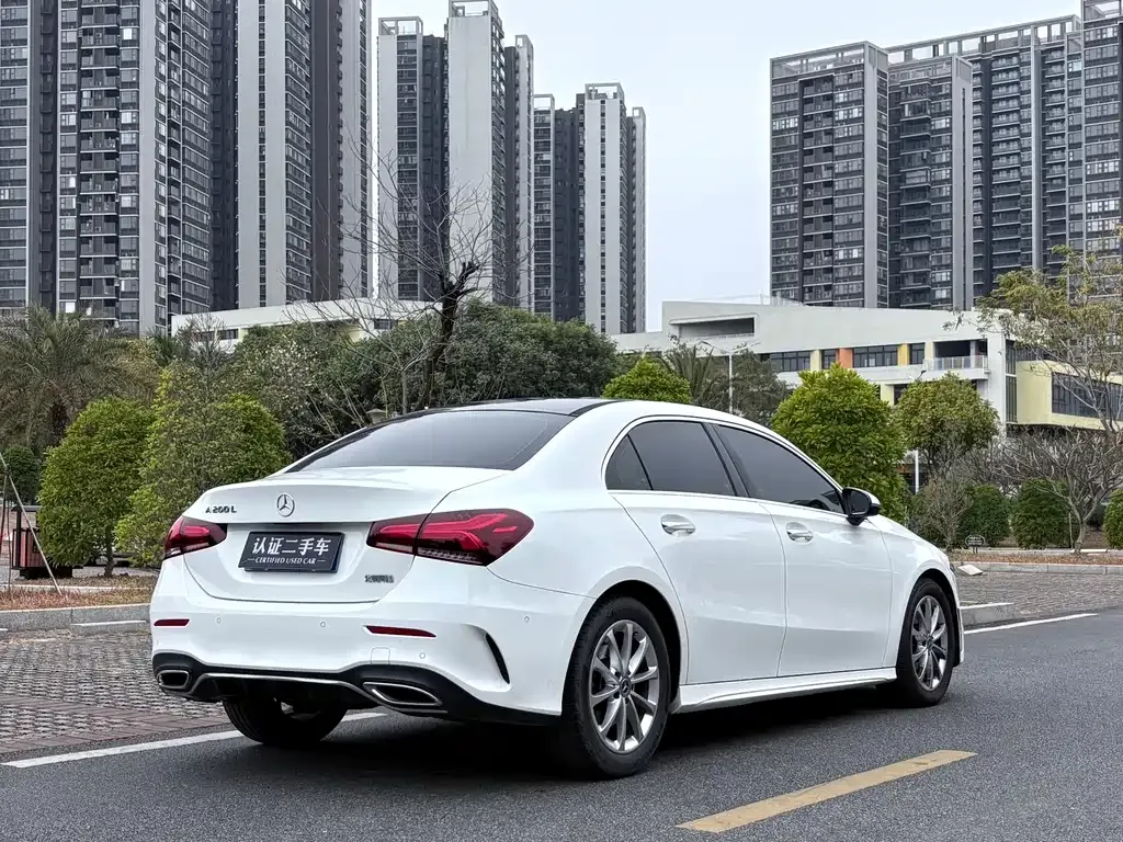 Mercedes-Benz A-Class — фото 8