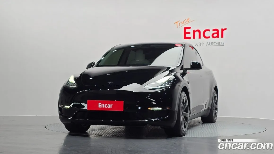 Tesla Model Y — фото 2
