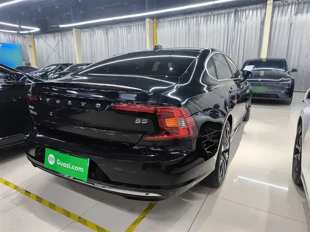 Volvo S90 2025 из CN, фото 5