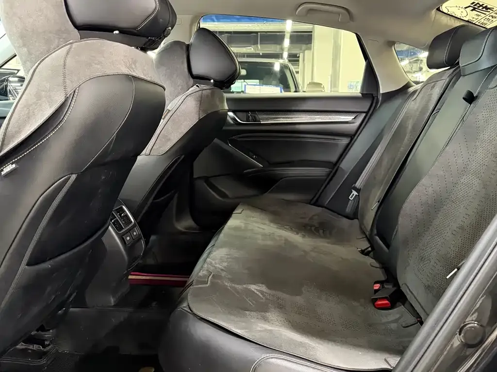 Honda Accord 2022 из CN, фото 5
