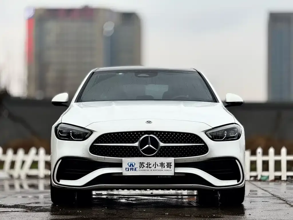 Mercedes-Benz C-Class — фото 1