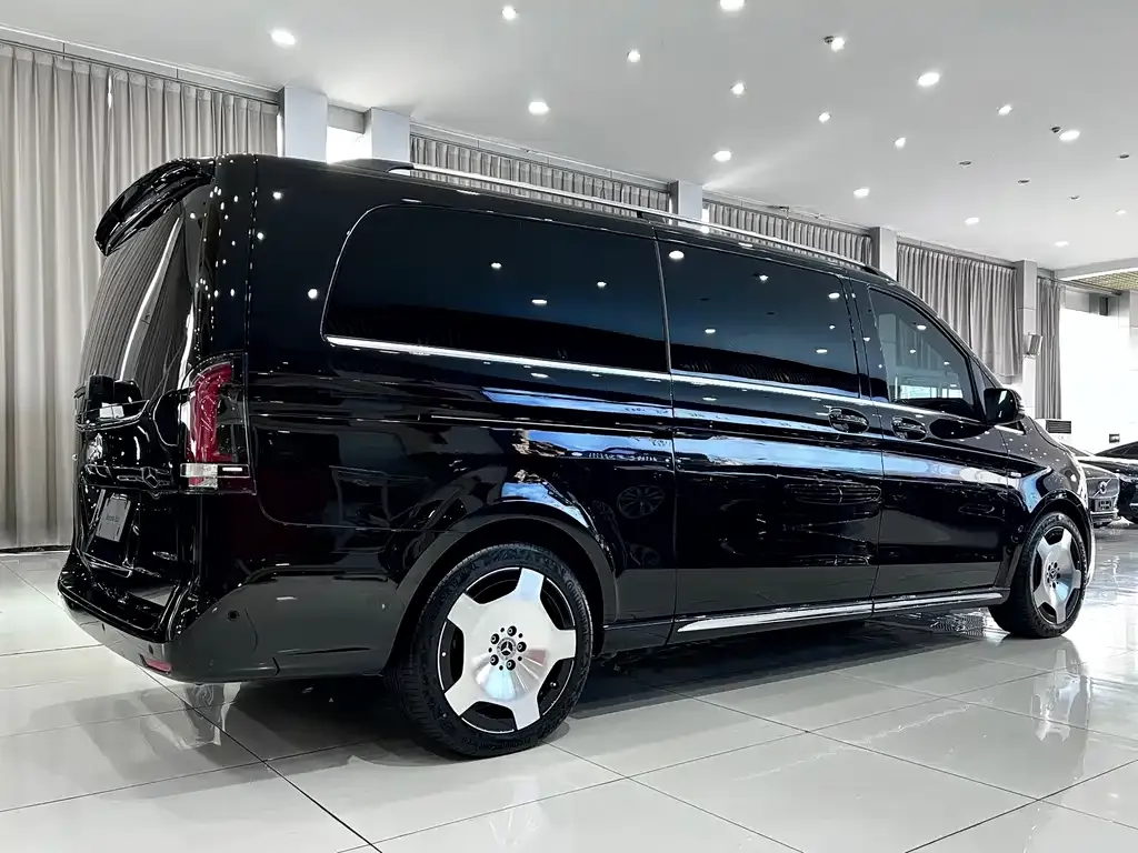 Mercedes-Benz V-Class 2025 из CN, фото 7