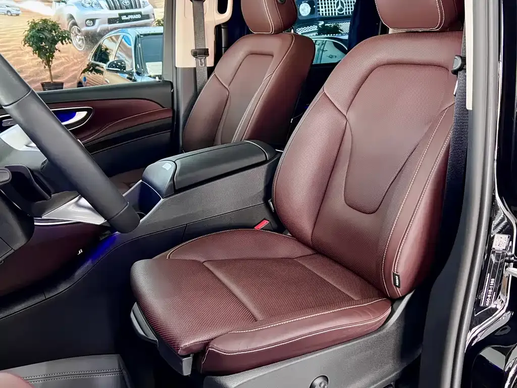 Mercedes-Benz V-Class 2025 из CN, фото 6