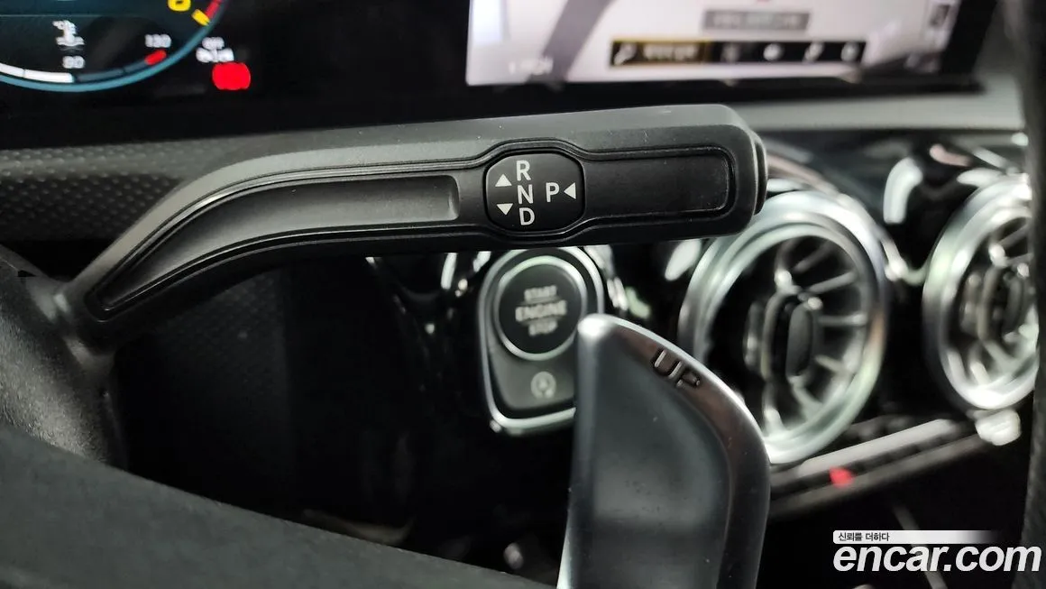 Mercedes-Benz A-Class 2023 из KR, фото 9