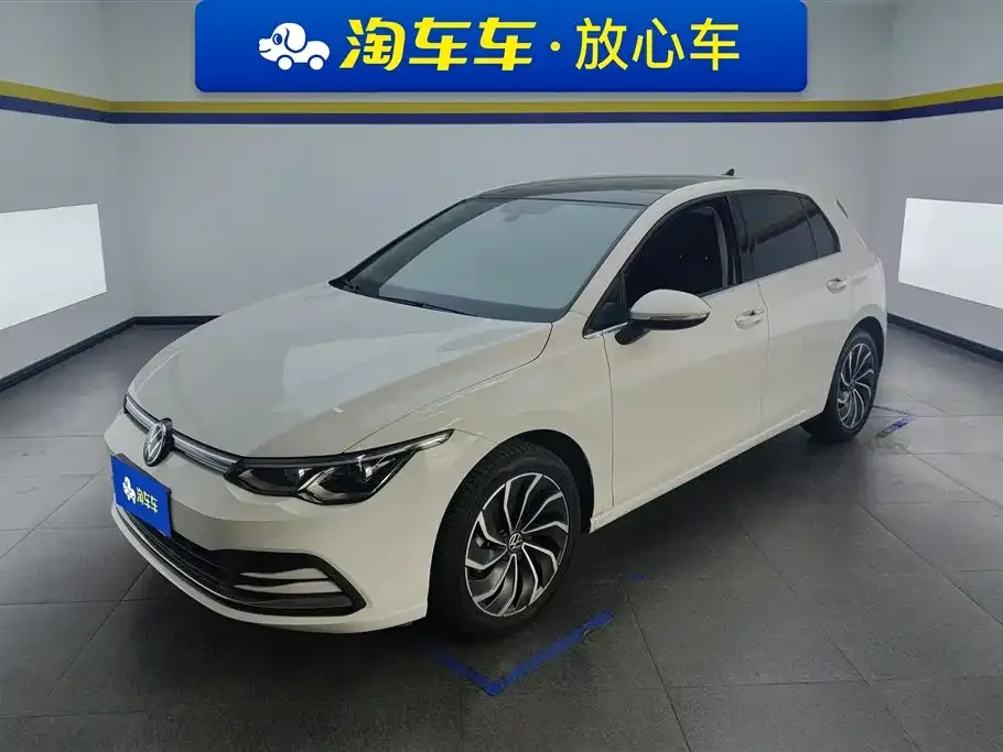 Volkswagen Golf 2024 из CN, фото 1