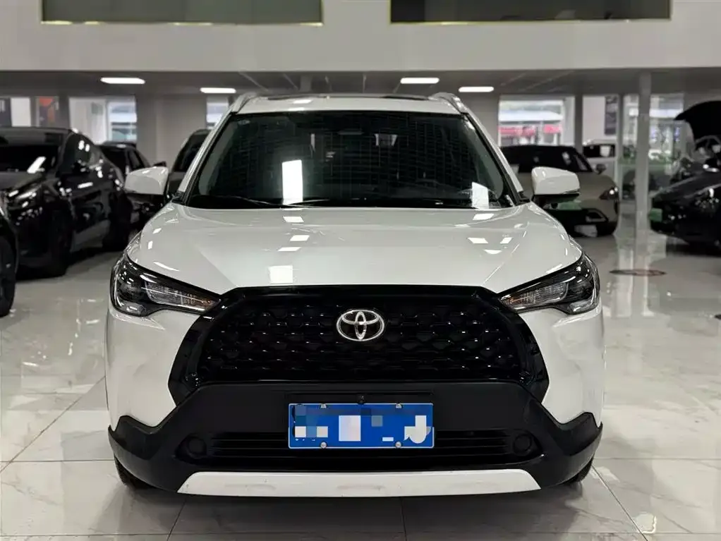 Toyota Corolla Cross 2024 из CN, фото 6
