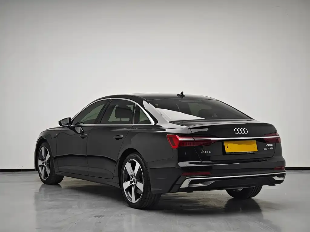 Audi A6L 2023 из CN, фото 4