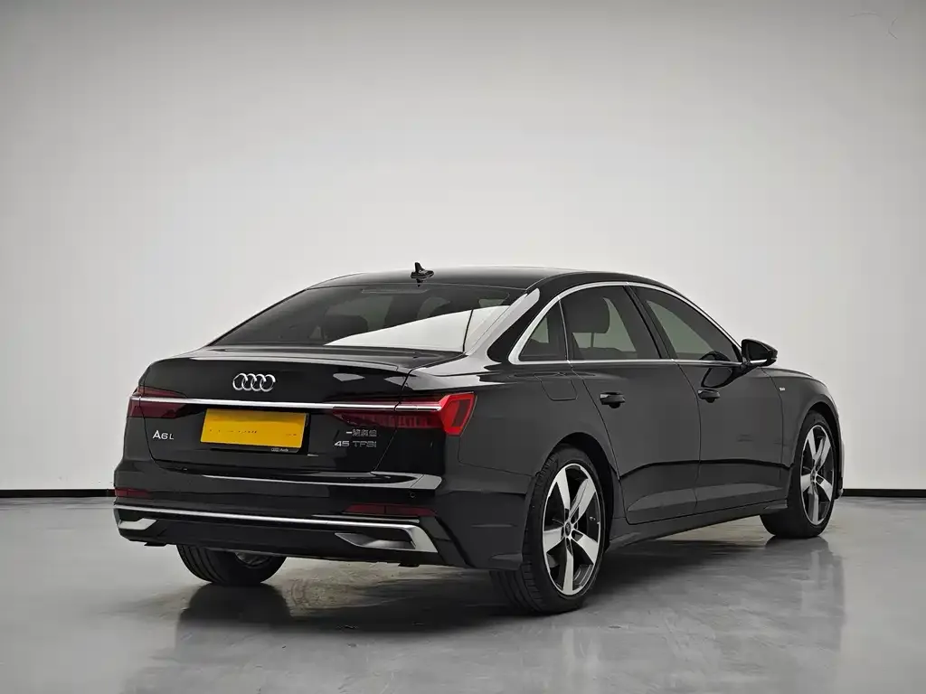 Audi A6L 2023 из CN, фото 6