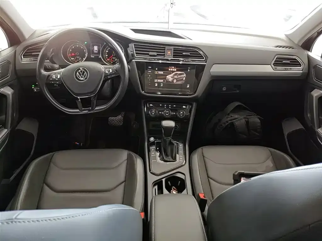 Volkswagen Tiguan L 2021 из CN, фото 6
